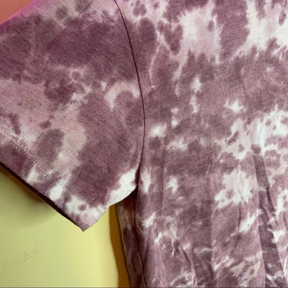 NWT LULUS Cozy Livin’ Mauve Purple Tie-Dye Tee S - Picture 3 of 6